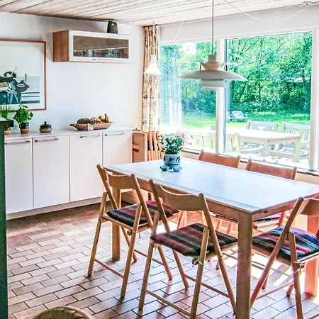 4 Bedroom Awesome In Nex *
